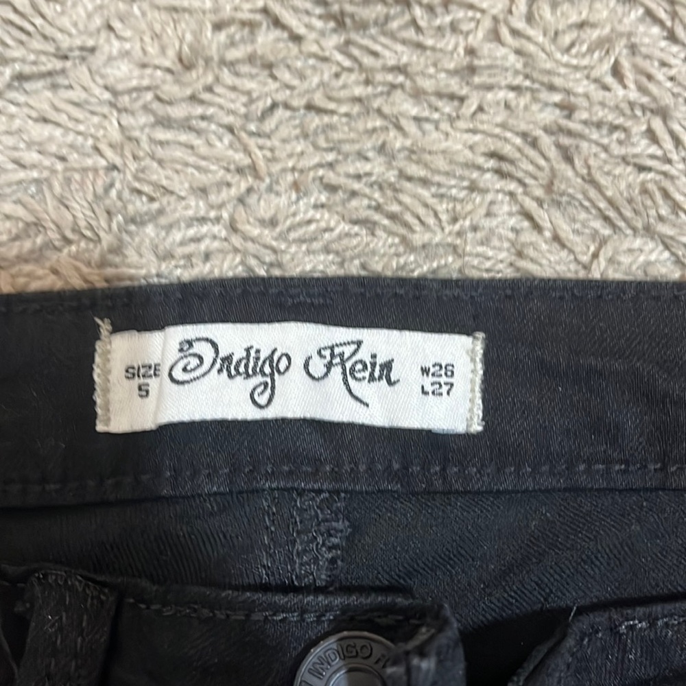 Black skinny jeans